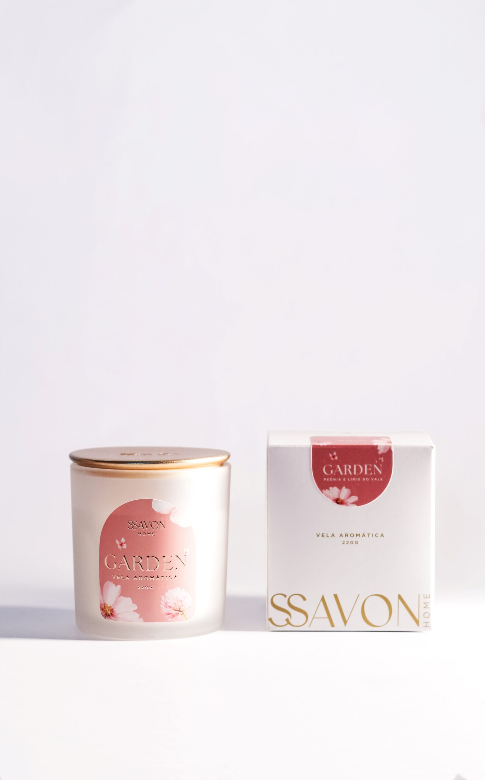65f54608b8177bc3b8a32ff067f06476-2.jpg Vela Aromática - Garden - 220g - Imagem 1